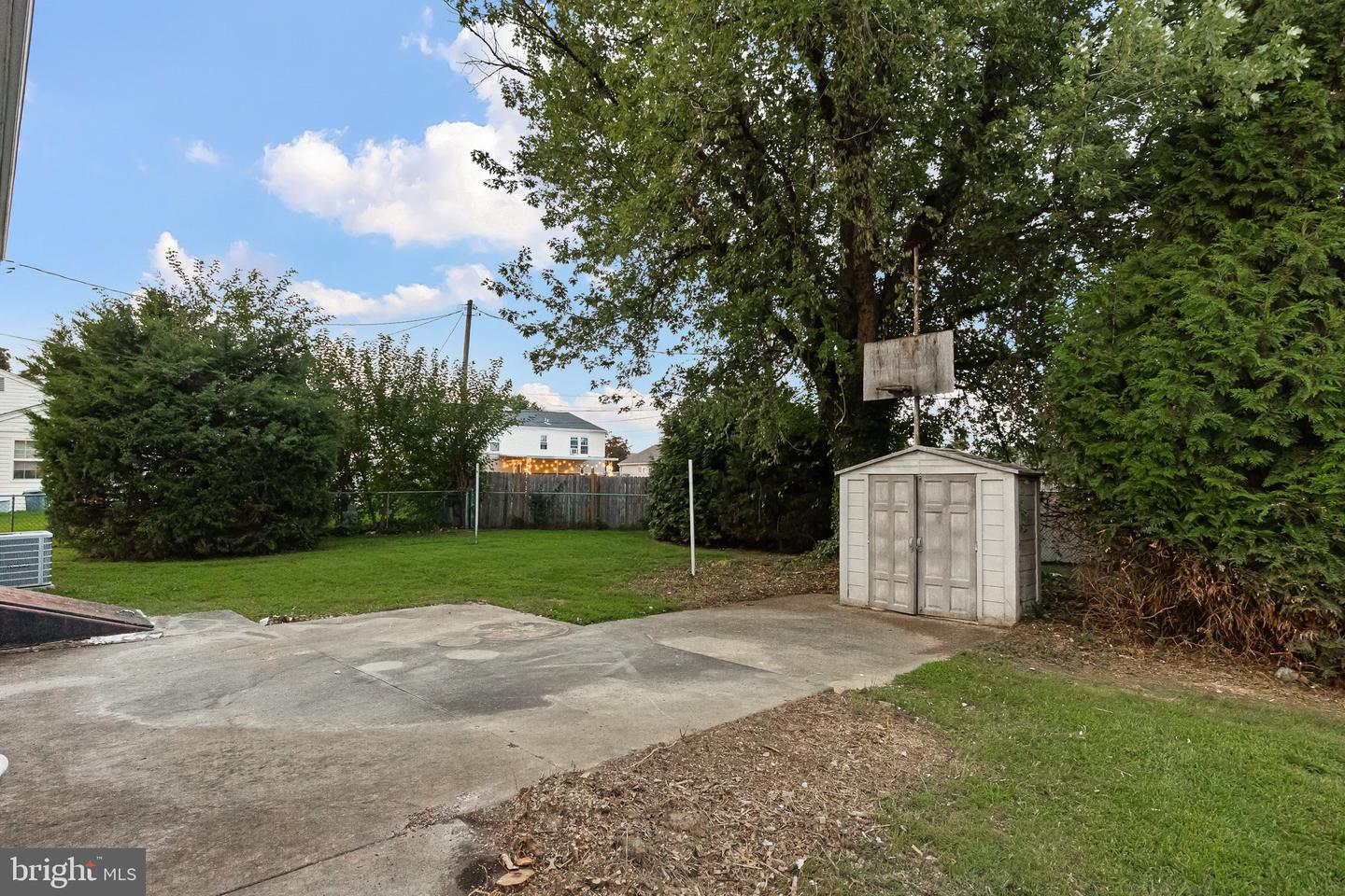 502 E Basin Rd Property Photo 24