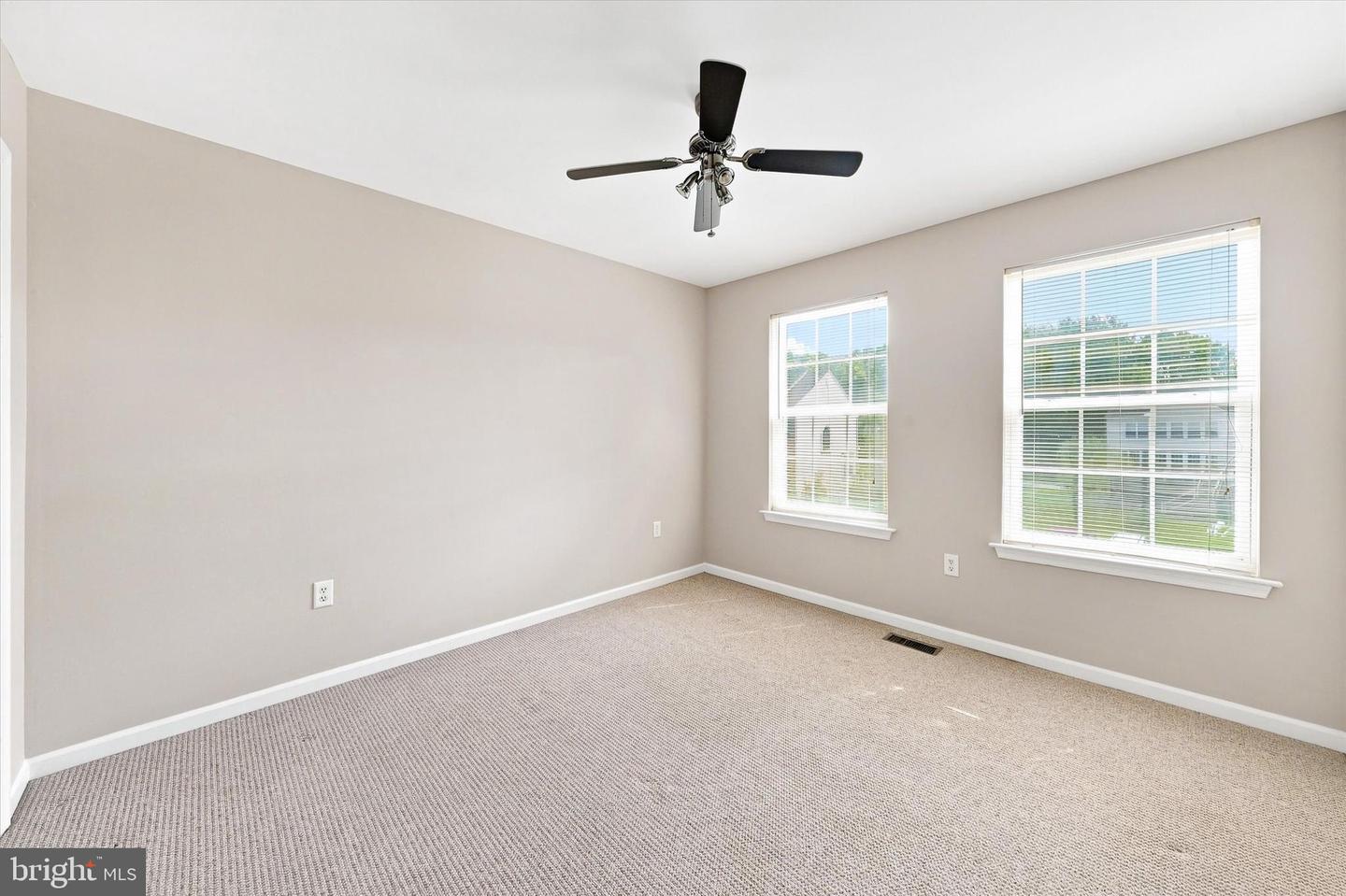 13 Laurel Way Property Photo 29