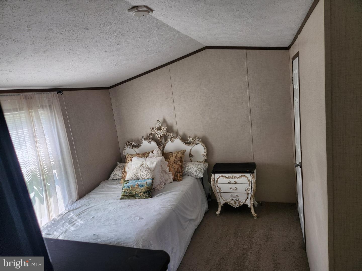 122 Boxwood Rd Property Photo 5