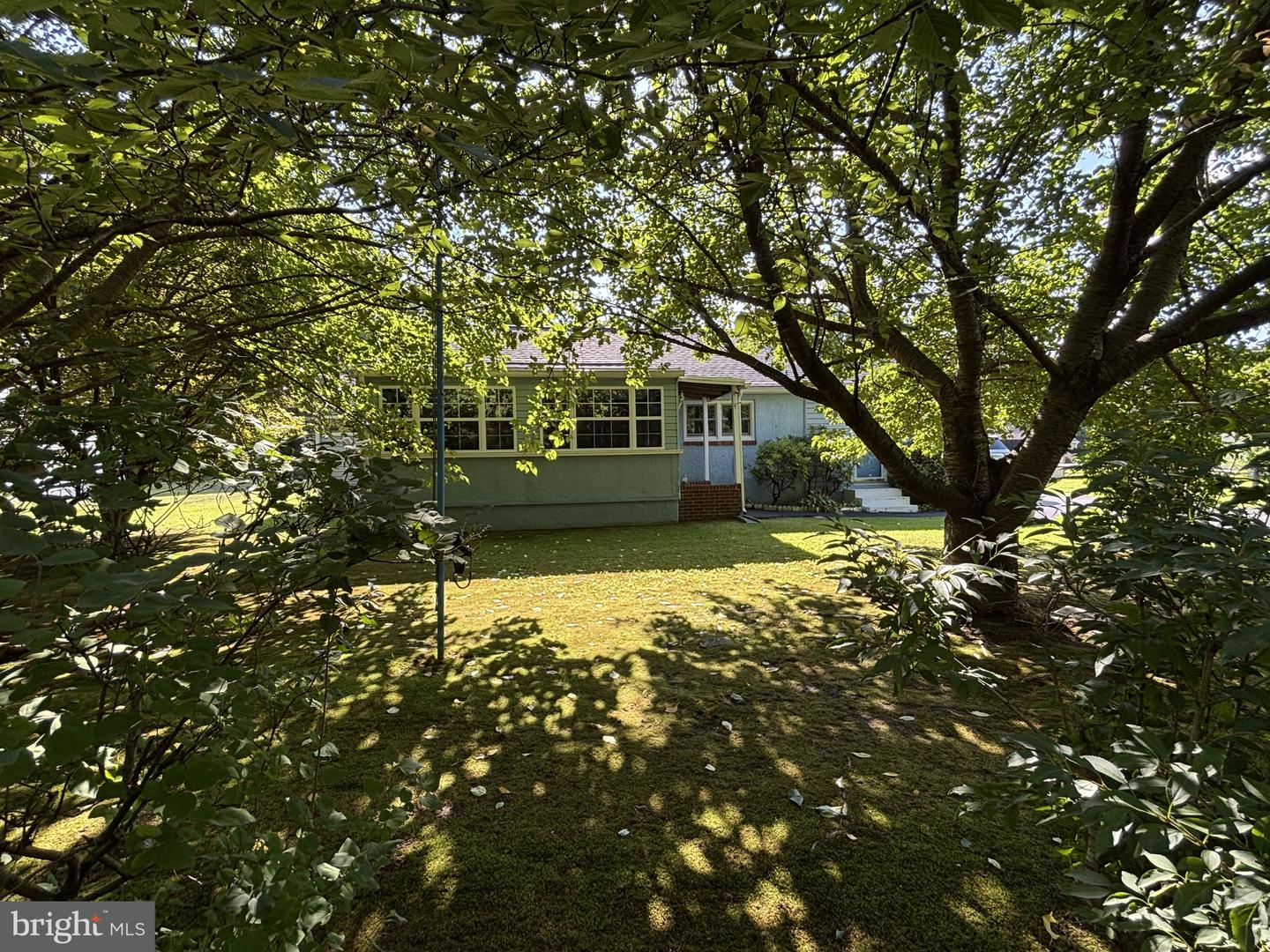 7 Pine Tree Ln Property Photo 4