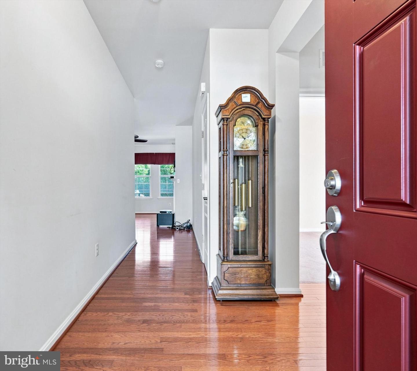 631 Red Maple Rd Property Photo 4