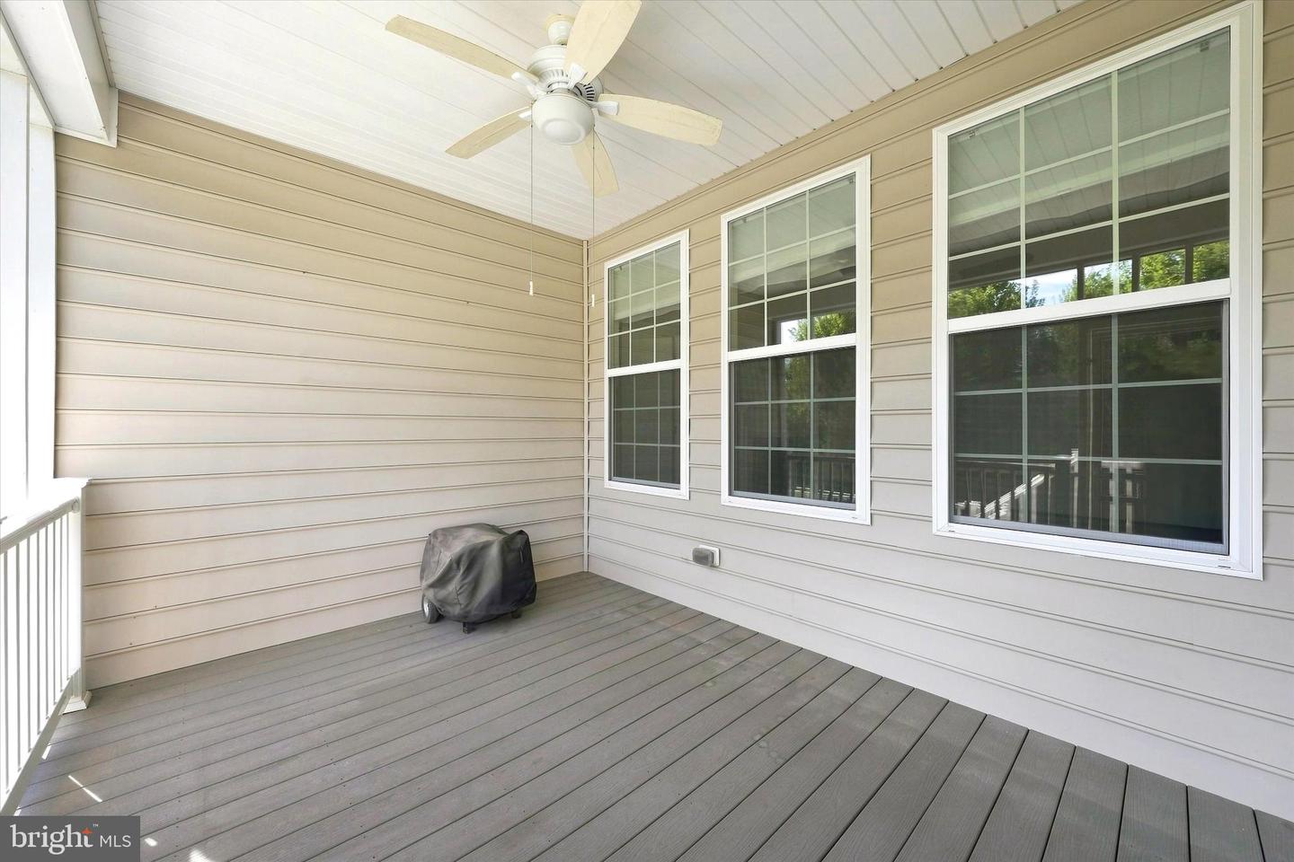 631 Red Maple Rd Property Photo 22