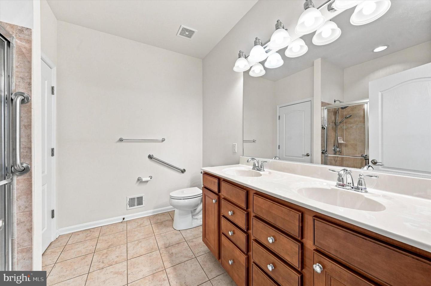 631 Red Maple Rd Property Photo 28