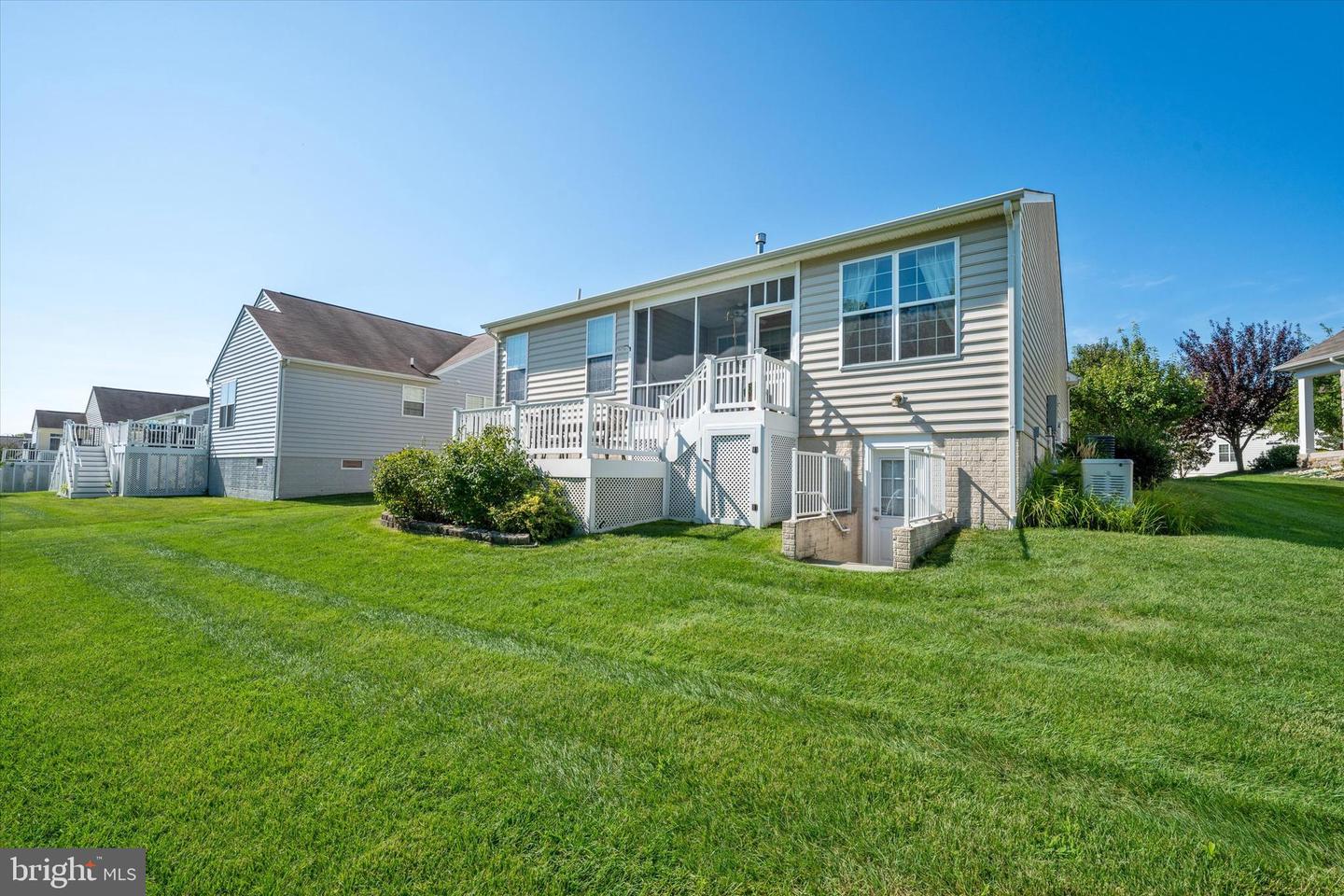 631 Red Maple Rd Property Photo 45