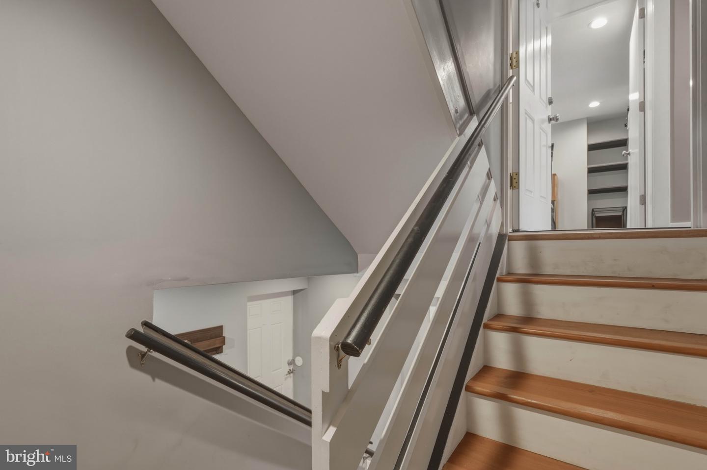 1220 N King St Property Photo 20