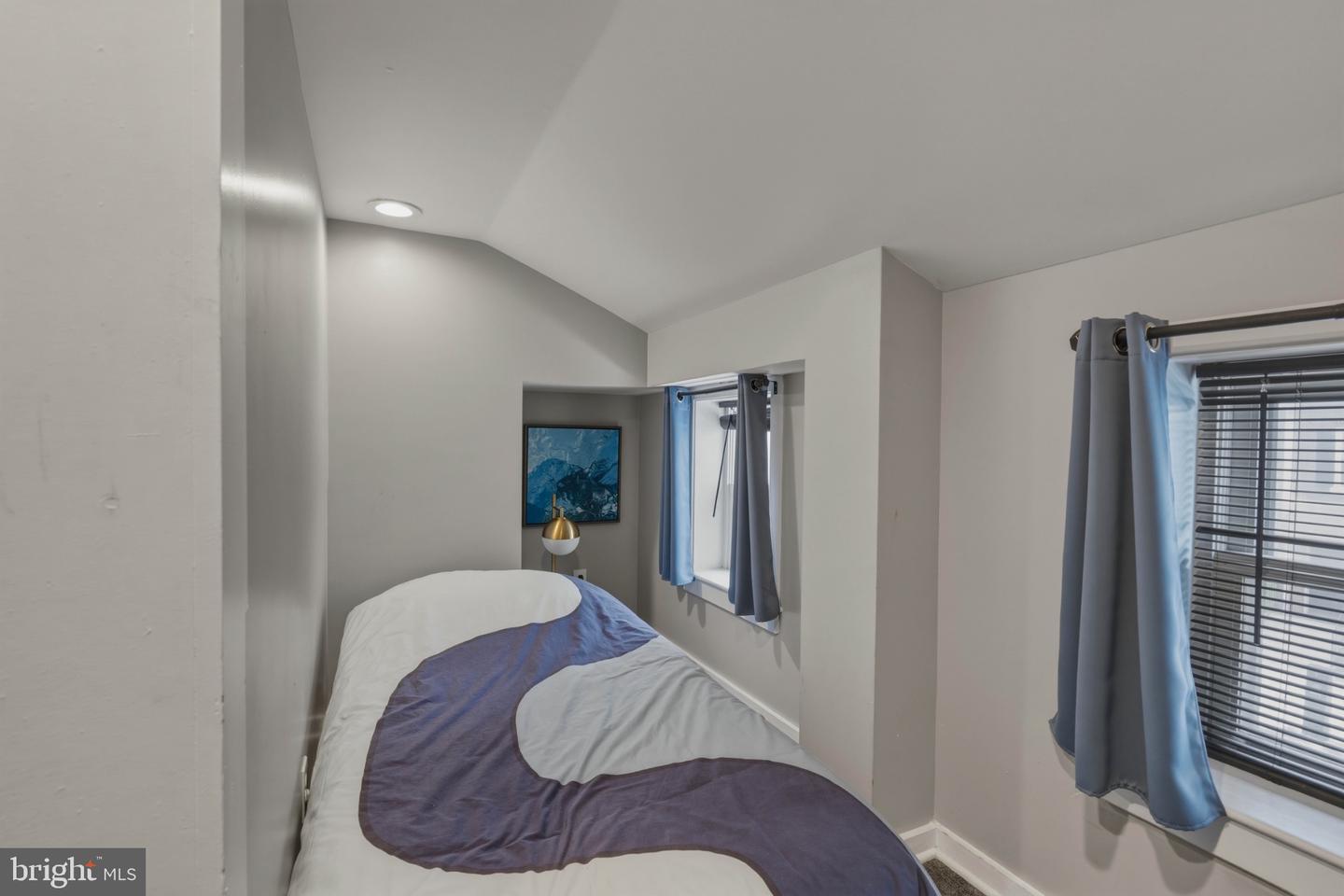 1220 N King St Property Photo 38
