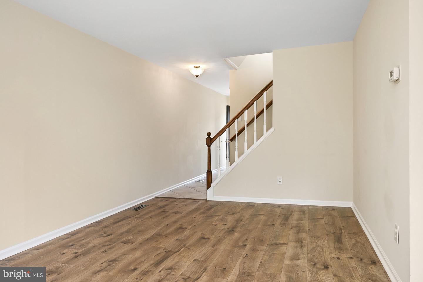 921 8th St Property Photo 11