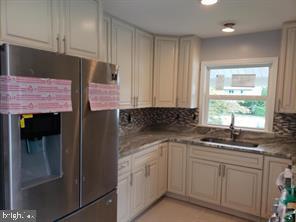 729 Manfield Rd Property Photo 7