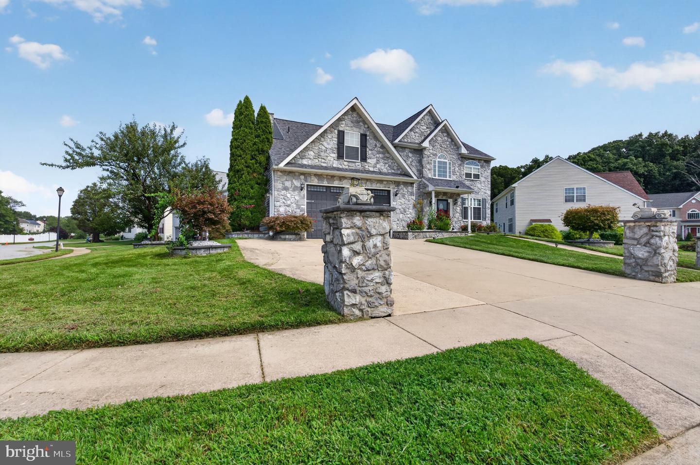 1 Foxfield Ct Property Photo 1