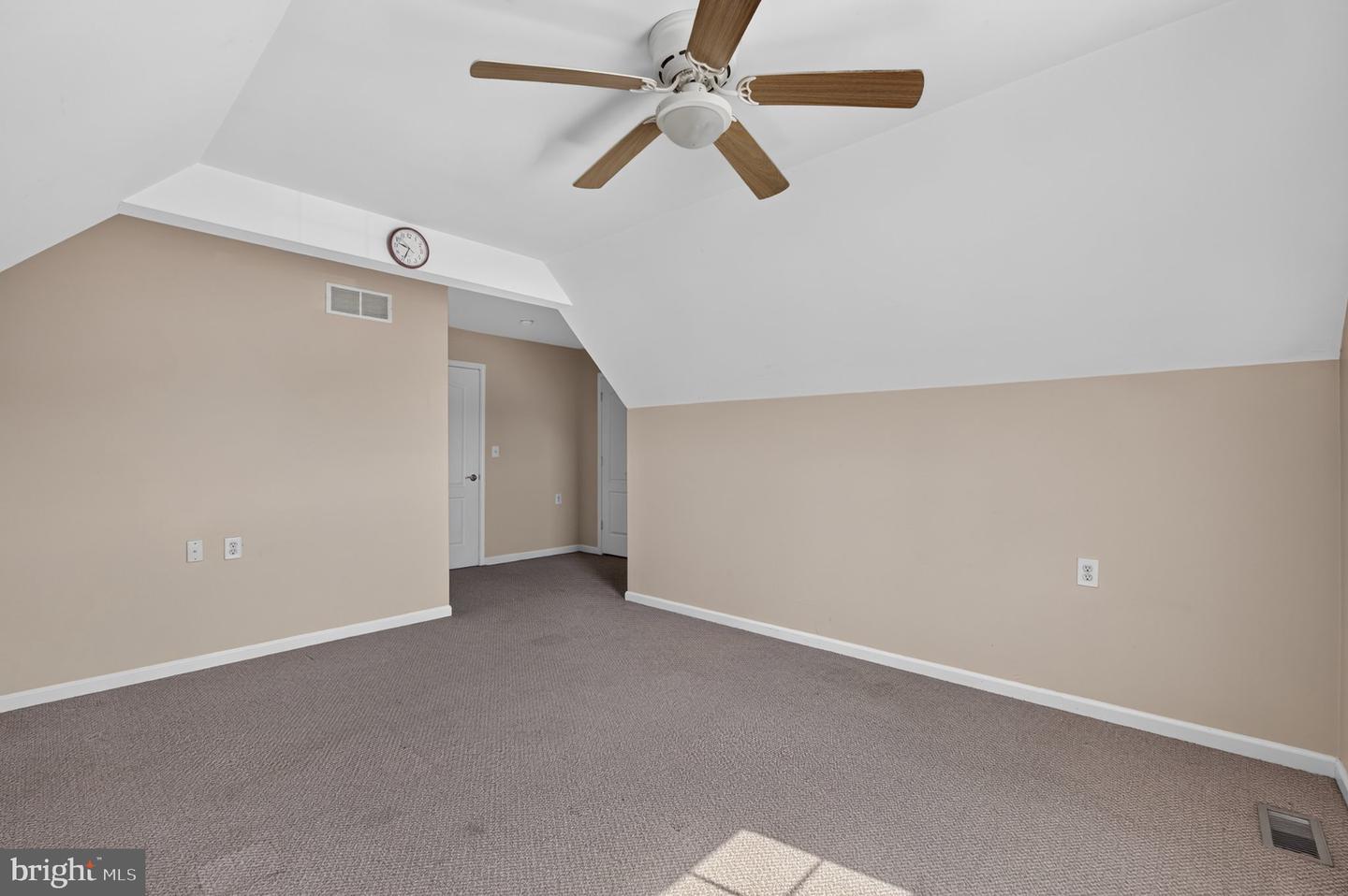 1 Foxfield Ct Property Photo 35