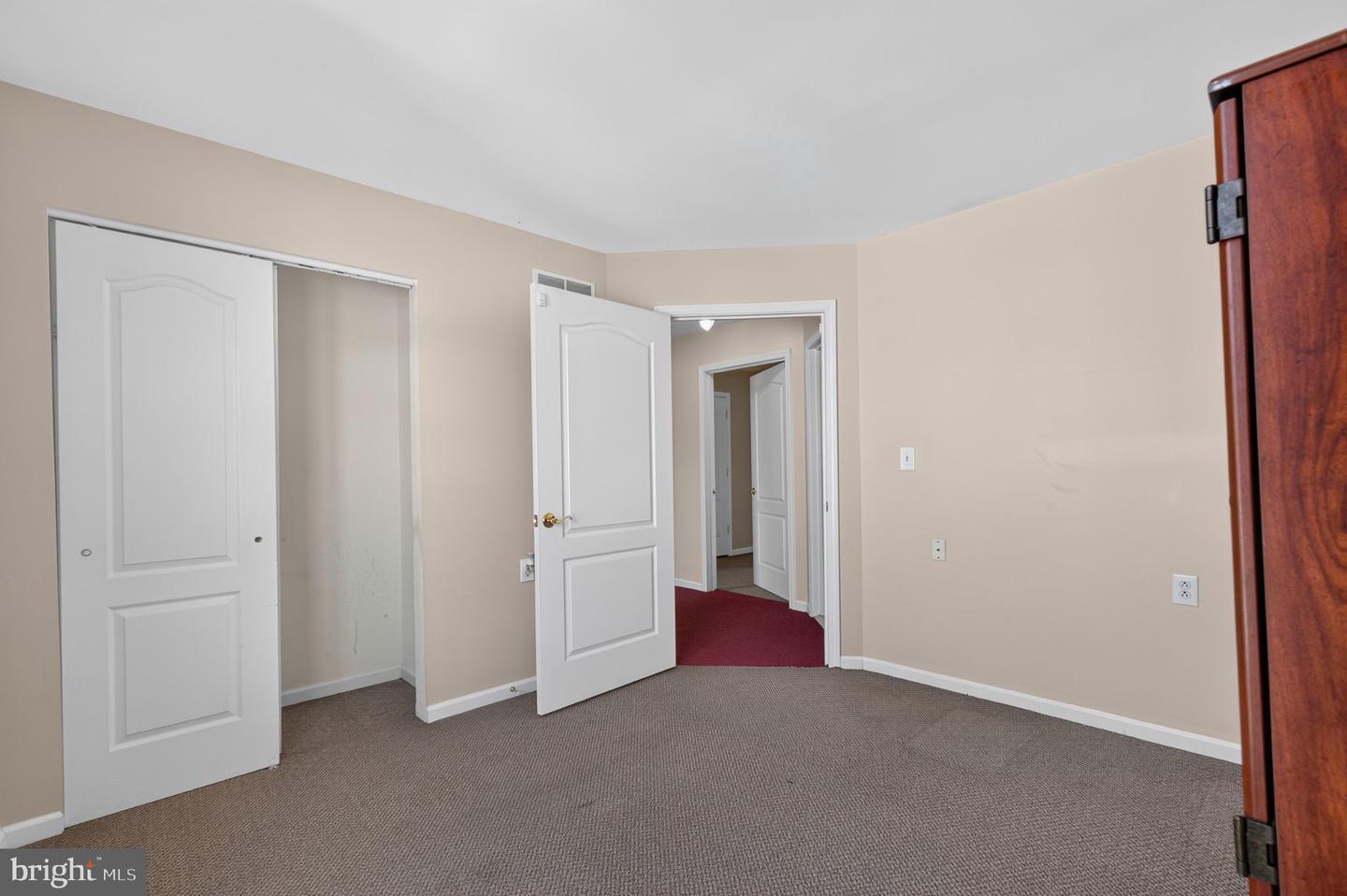 1 Foxfield Ct Property Photo 41