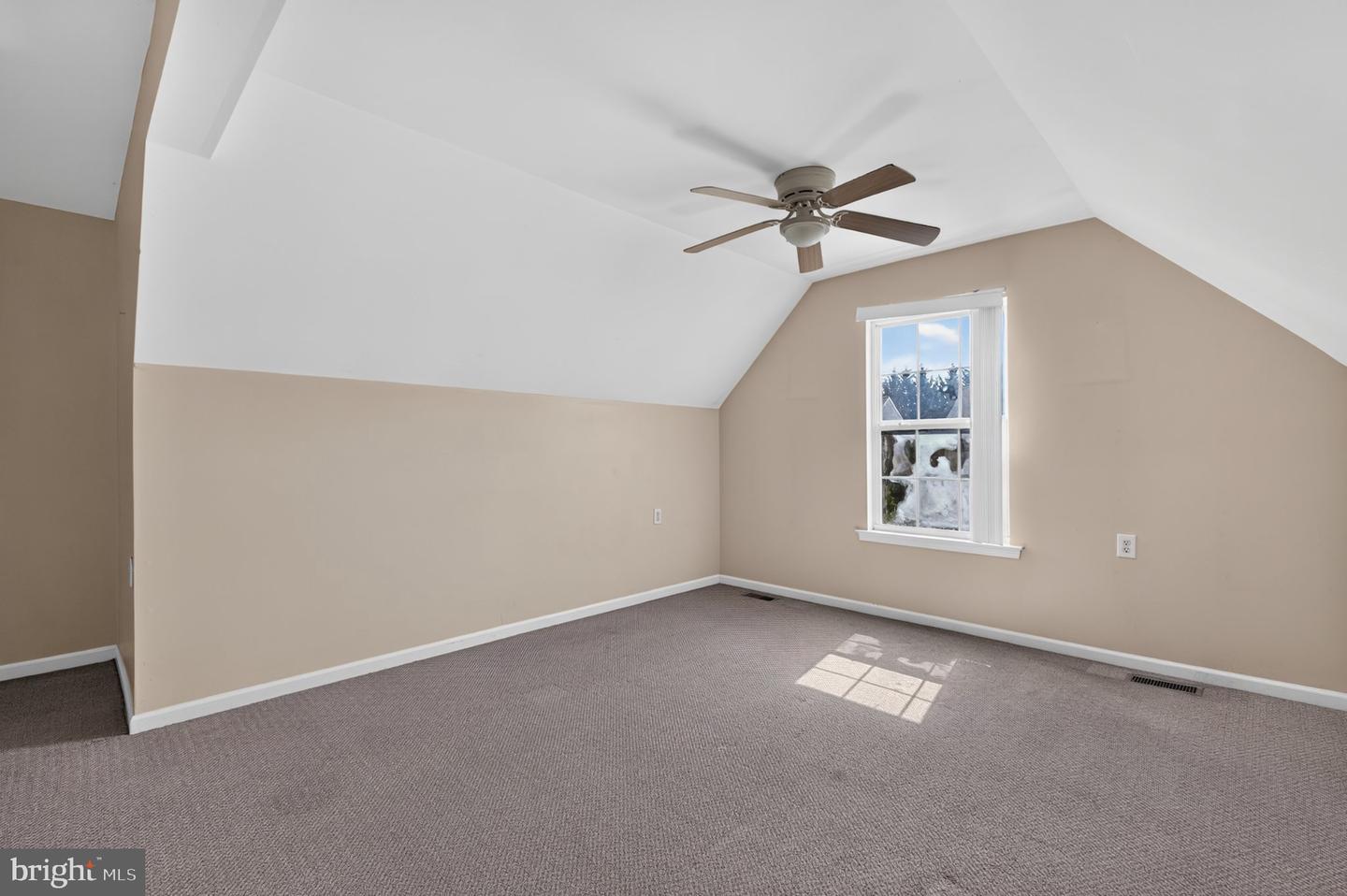 1 Foxfield Ct Property Photo 52