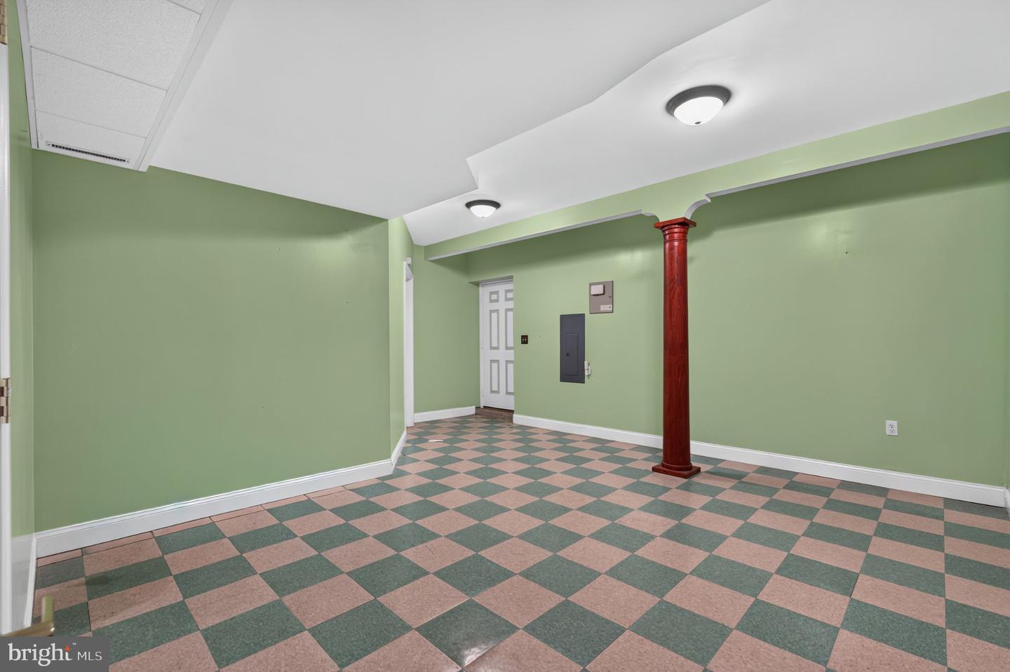 1 Foxfield Ct Property Photo 59