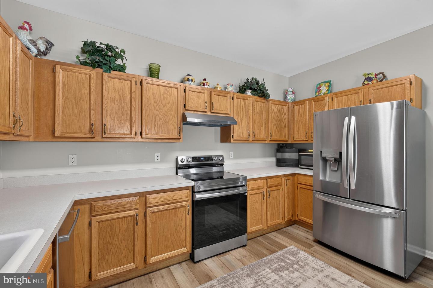 1323 Lorewood Grove Rd Property Photo 6
