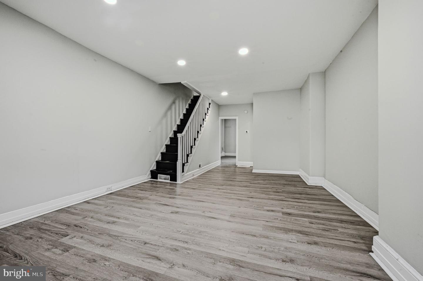 304 N Franklin St Property Photo 5