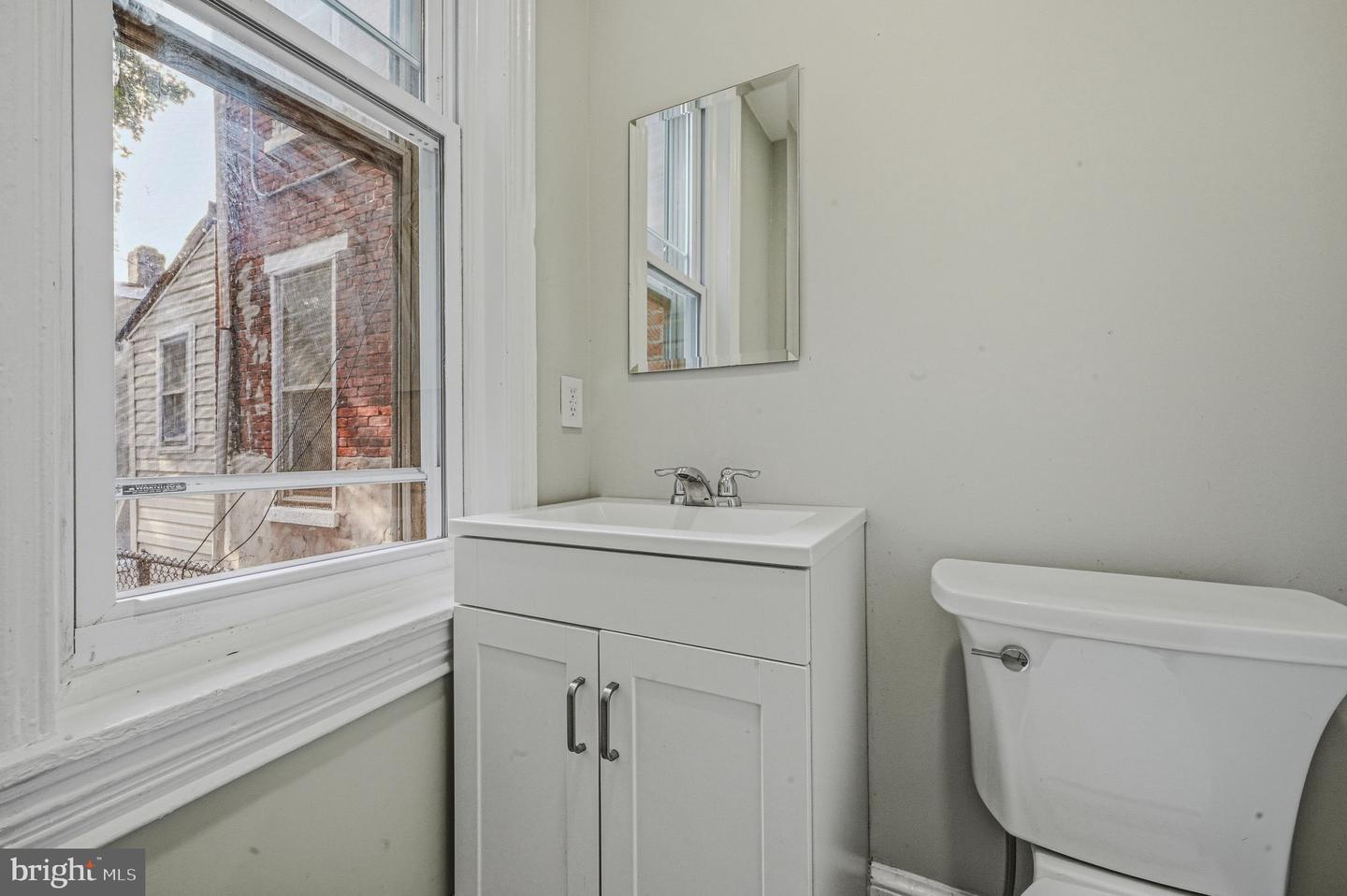 304 N Franklin St Property Photo 9