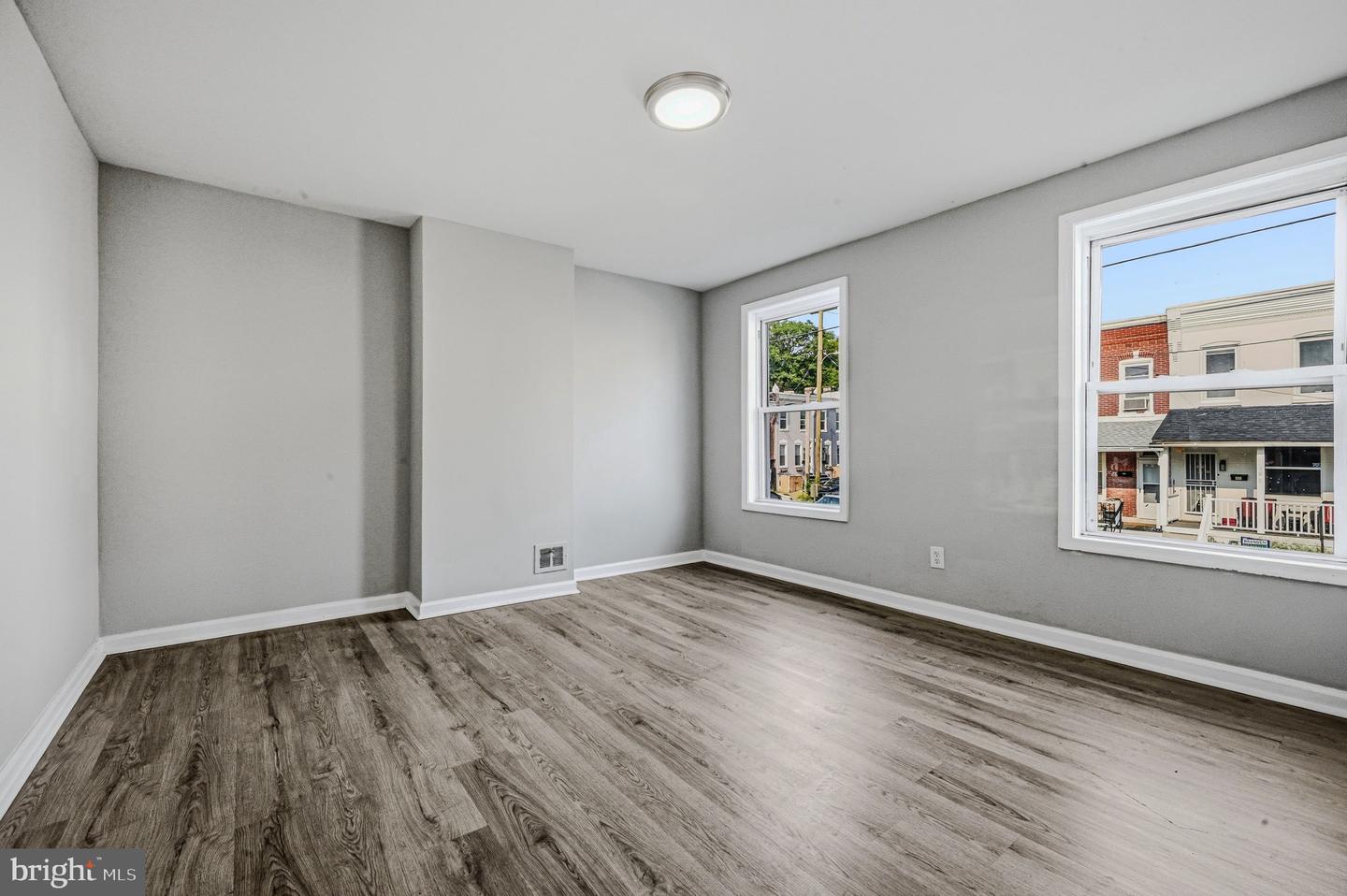 304 N Franklin St Property Photo 24