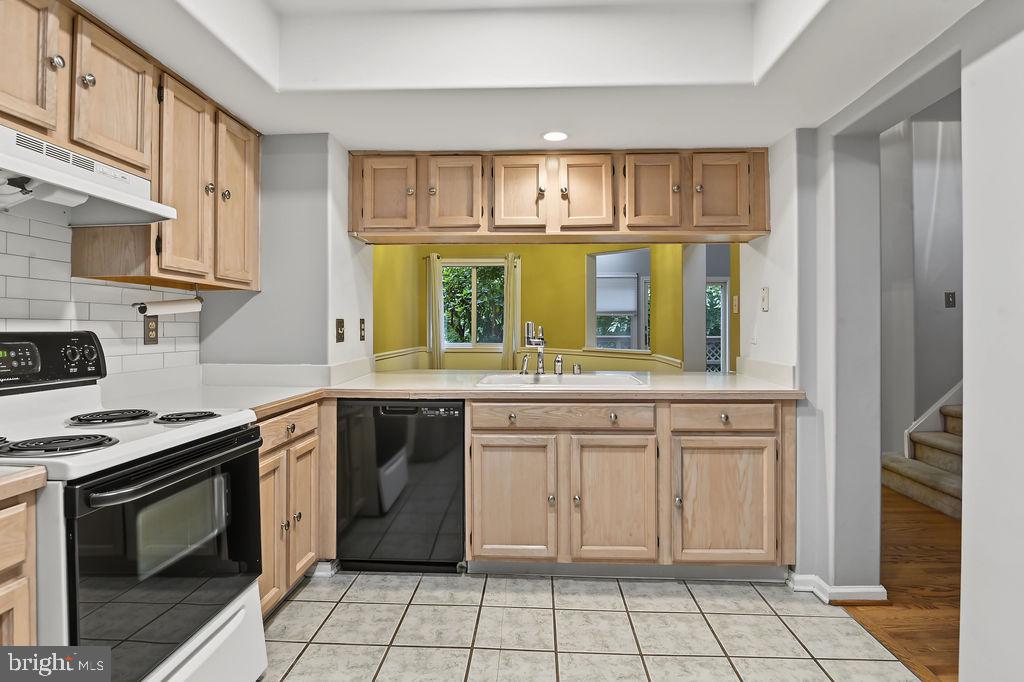 502 Paisley Pl Property Photo 34