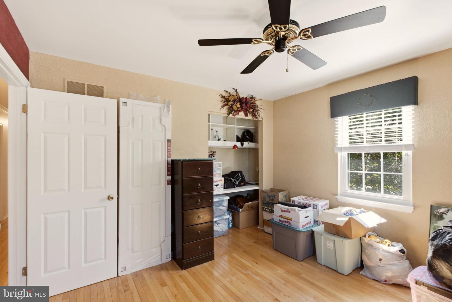 18 Jonathan Dr Property Photo 28
