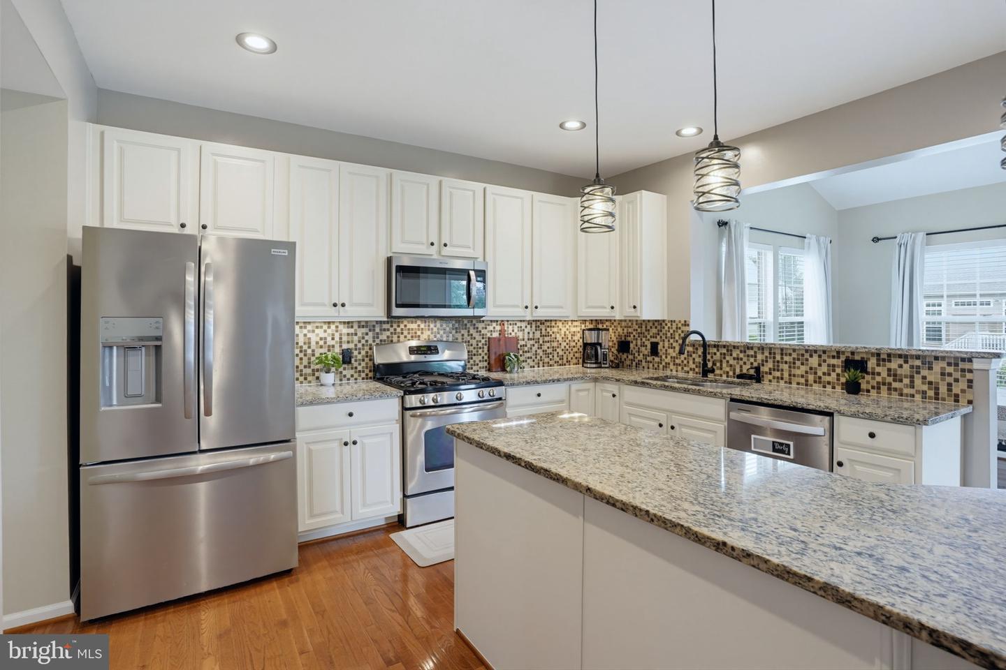 313 Androssan Pl Property Photo 9
