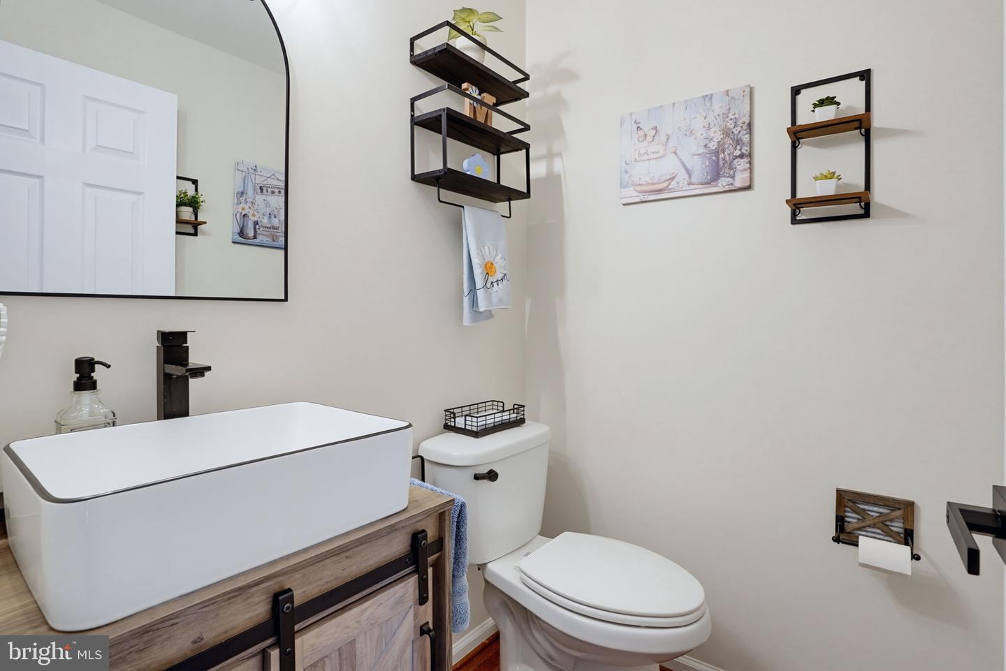 313 Androssan Pl Property Photo 19