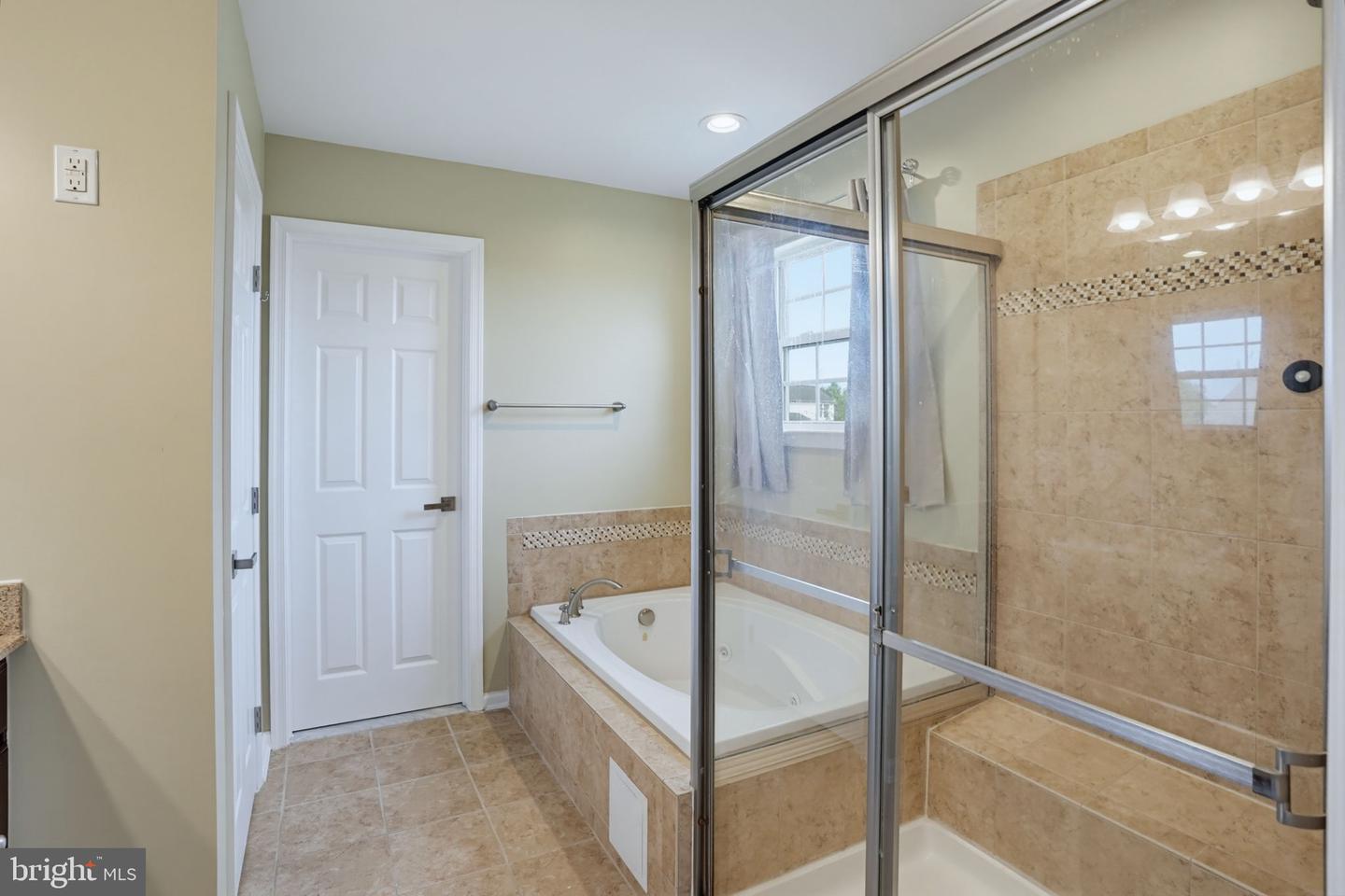 313 Androssan Pl Property Photo 24