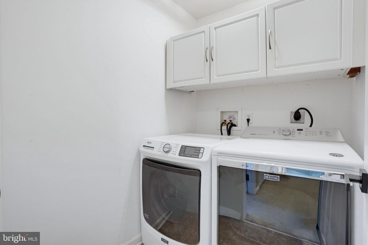 313 Androssan Pl Property Photo 25