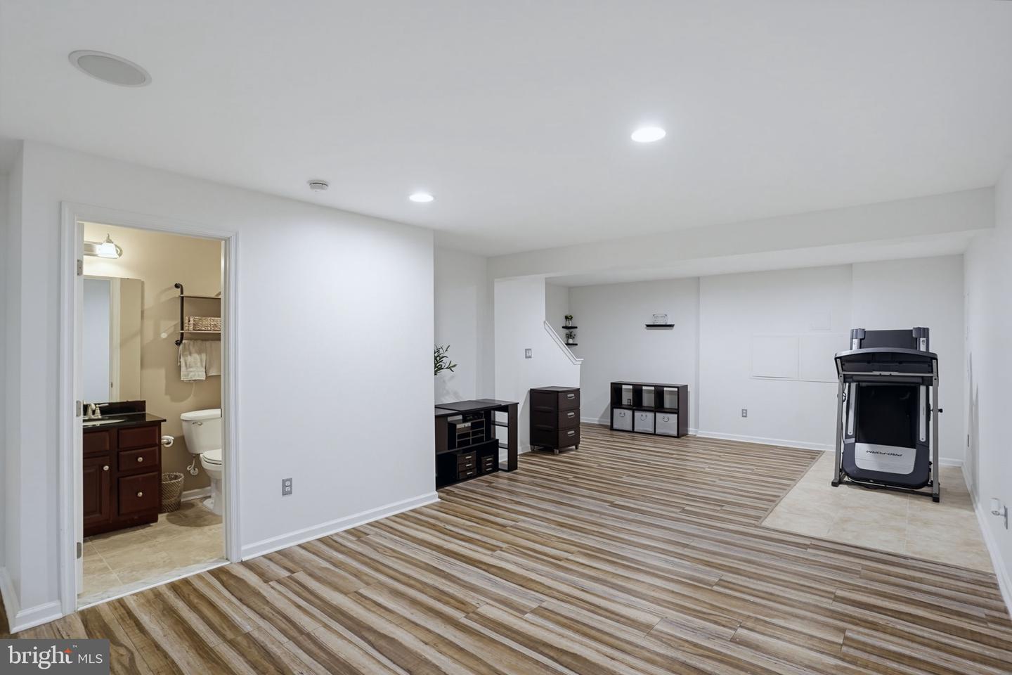 313 Androssan Pl Property Photo 41
