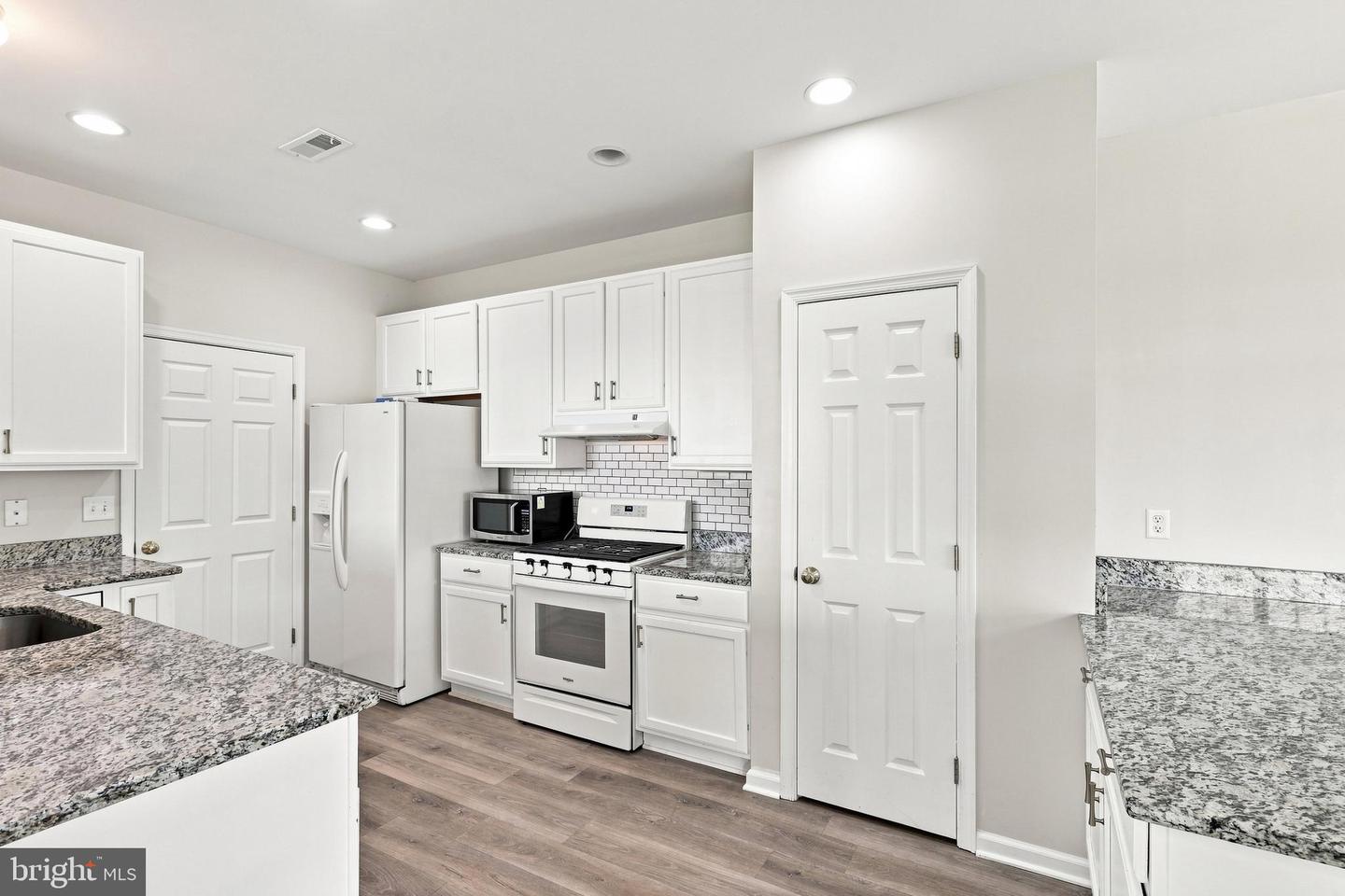 161 Springfield Cir Property Photo 15