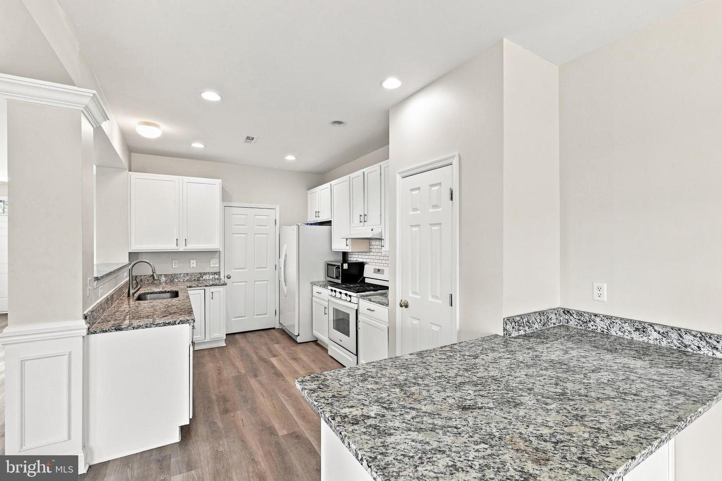 161 Springfield Cir Property Photo 16