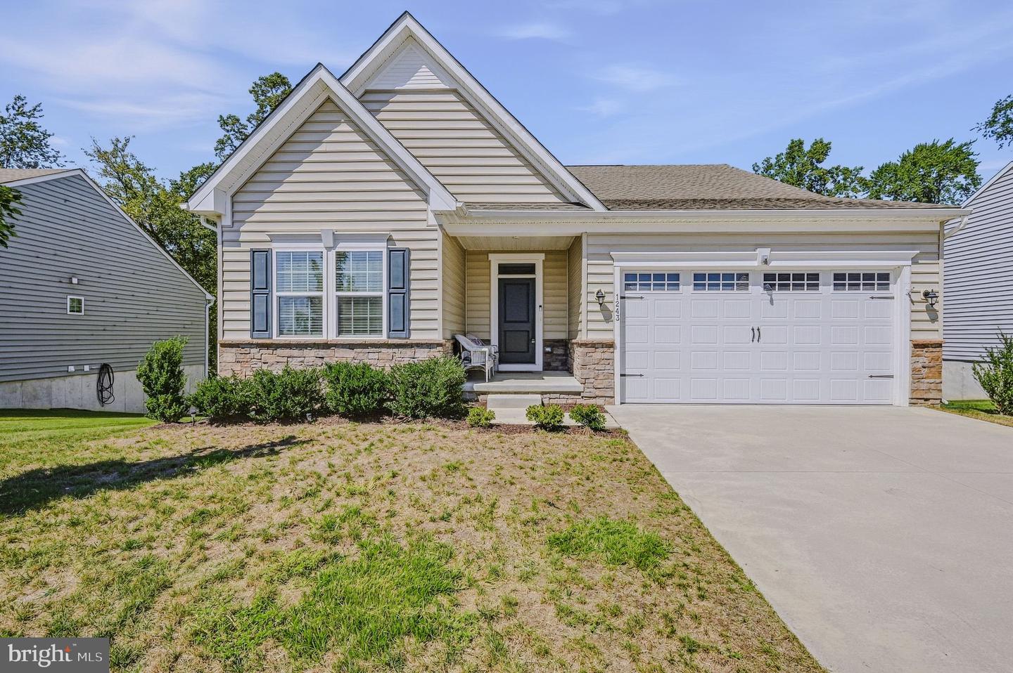 1243 GWYNEDD DR Property Photo 1