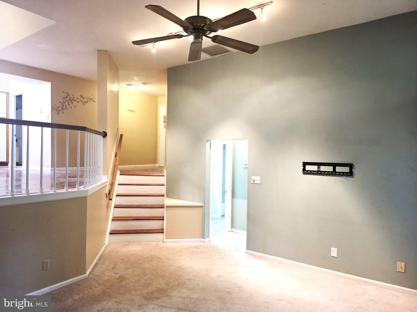 4303 Claremont Ct Property Photo 7