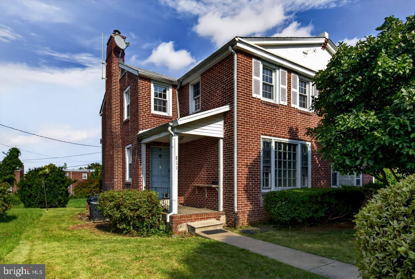 511 Barrett St Property Photo 1