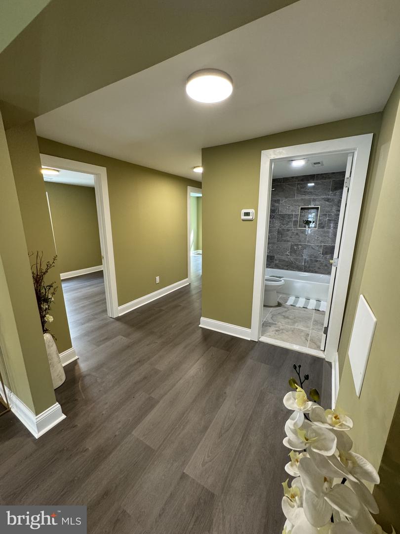 108 Forrest Ave Property Photo 16