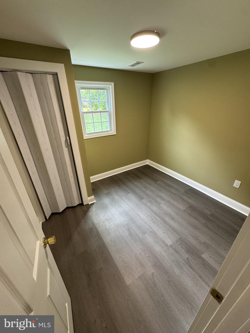 108 Forrest Ave Property Photo 23