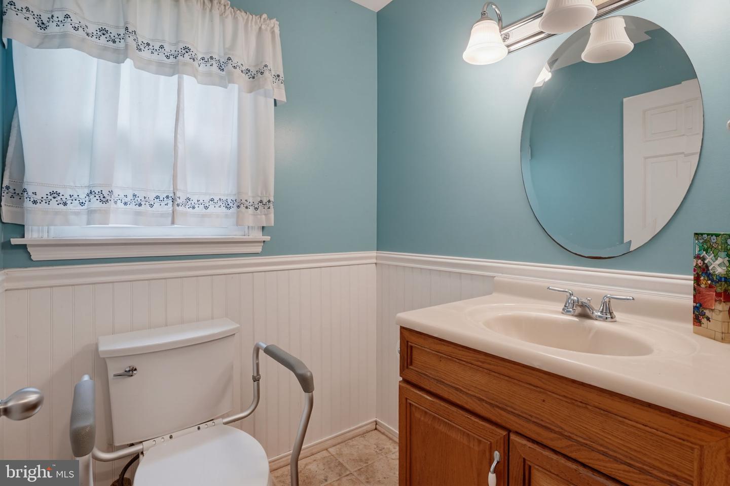 301 Caravel Dr Property Photo 21
