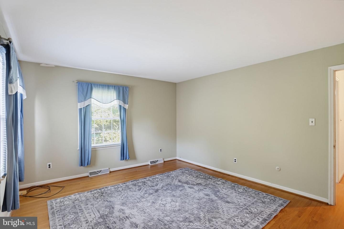 301 Caravel Dr Property Photo 25