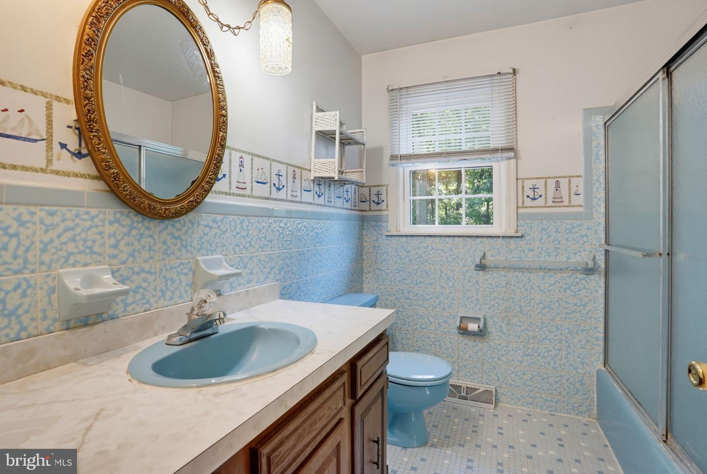 301 Caravel Dr Property Photo 34