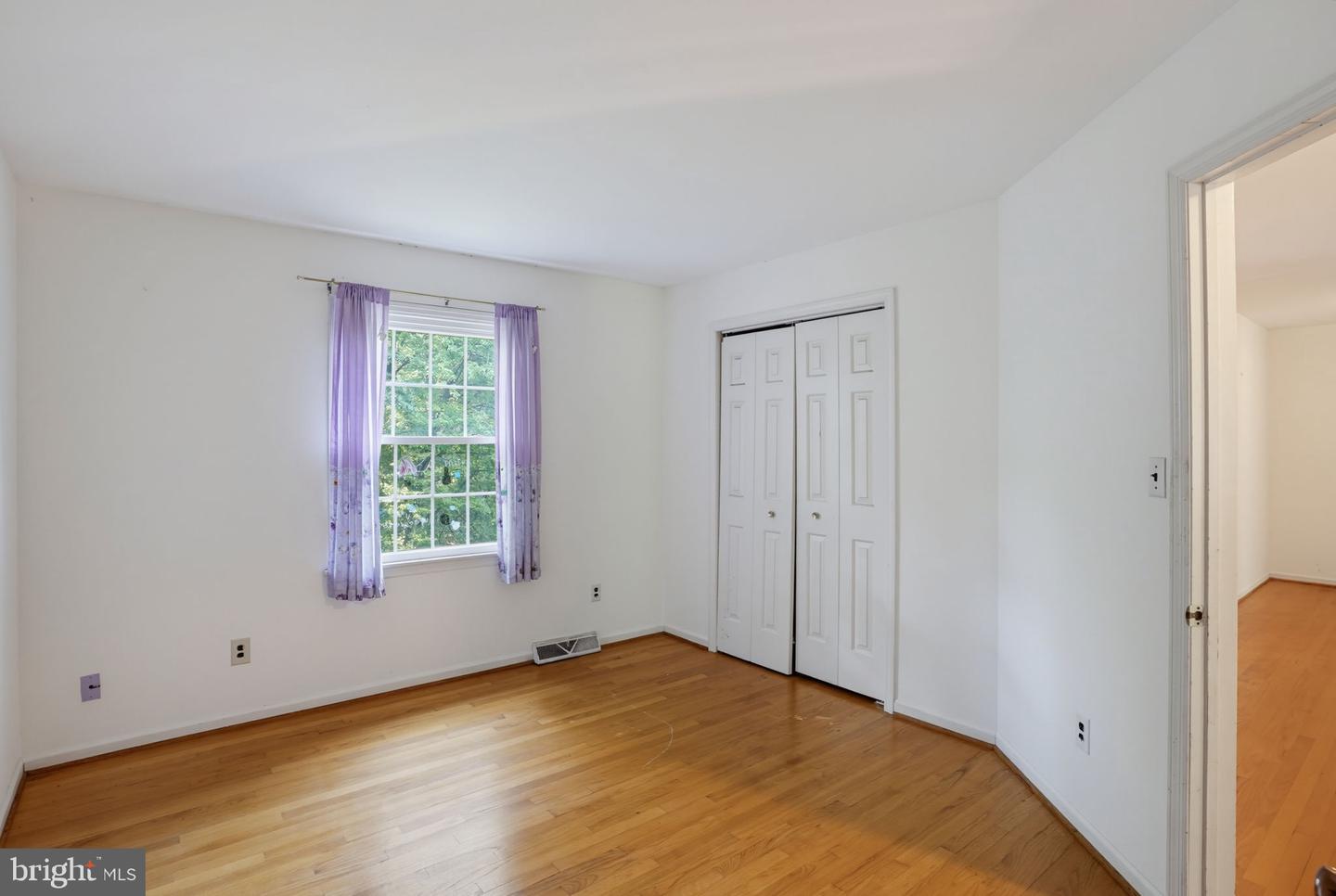 301 Caravel Dr Property Photo 36