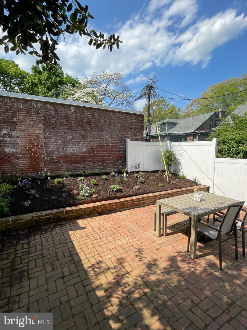 1711 N Broom St Property Photo 73
