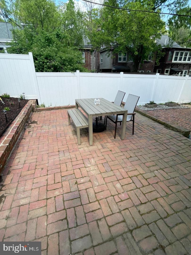 1711 N Broom St Property Photo 76