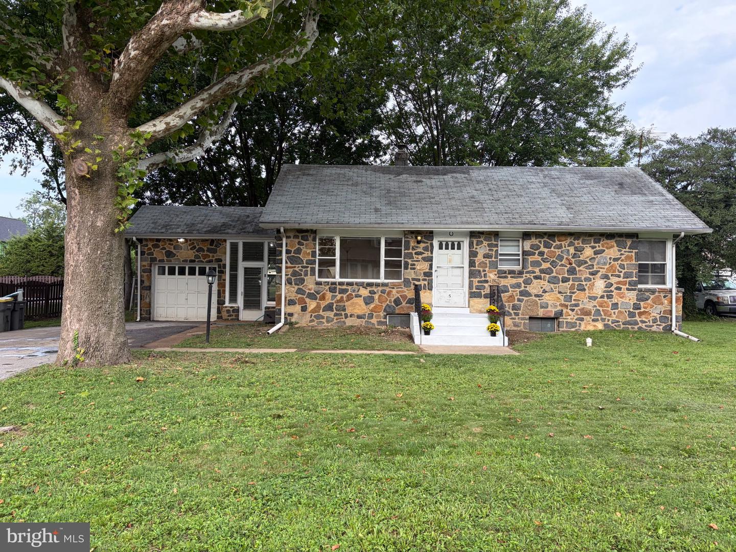 5 Catherine St Property Photo 1