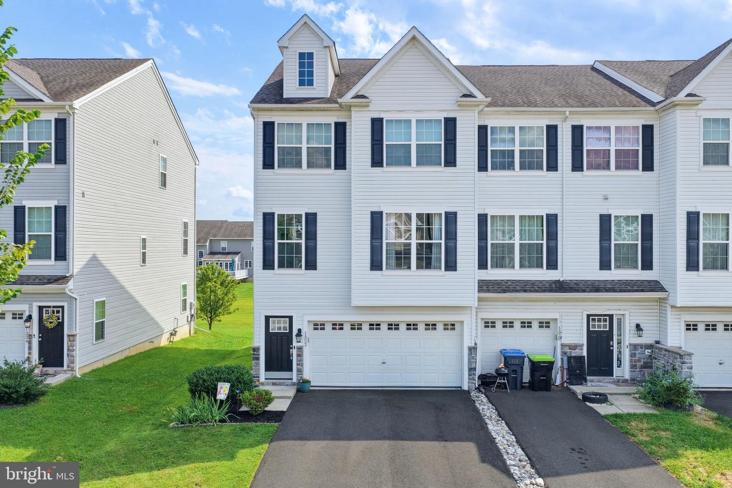 1322 Carrick Ct Property Photo 1