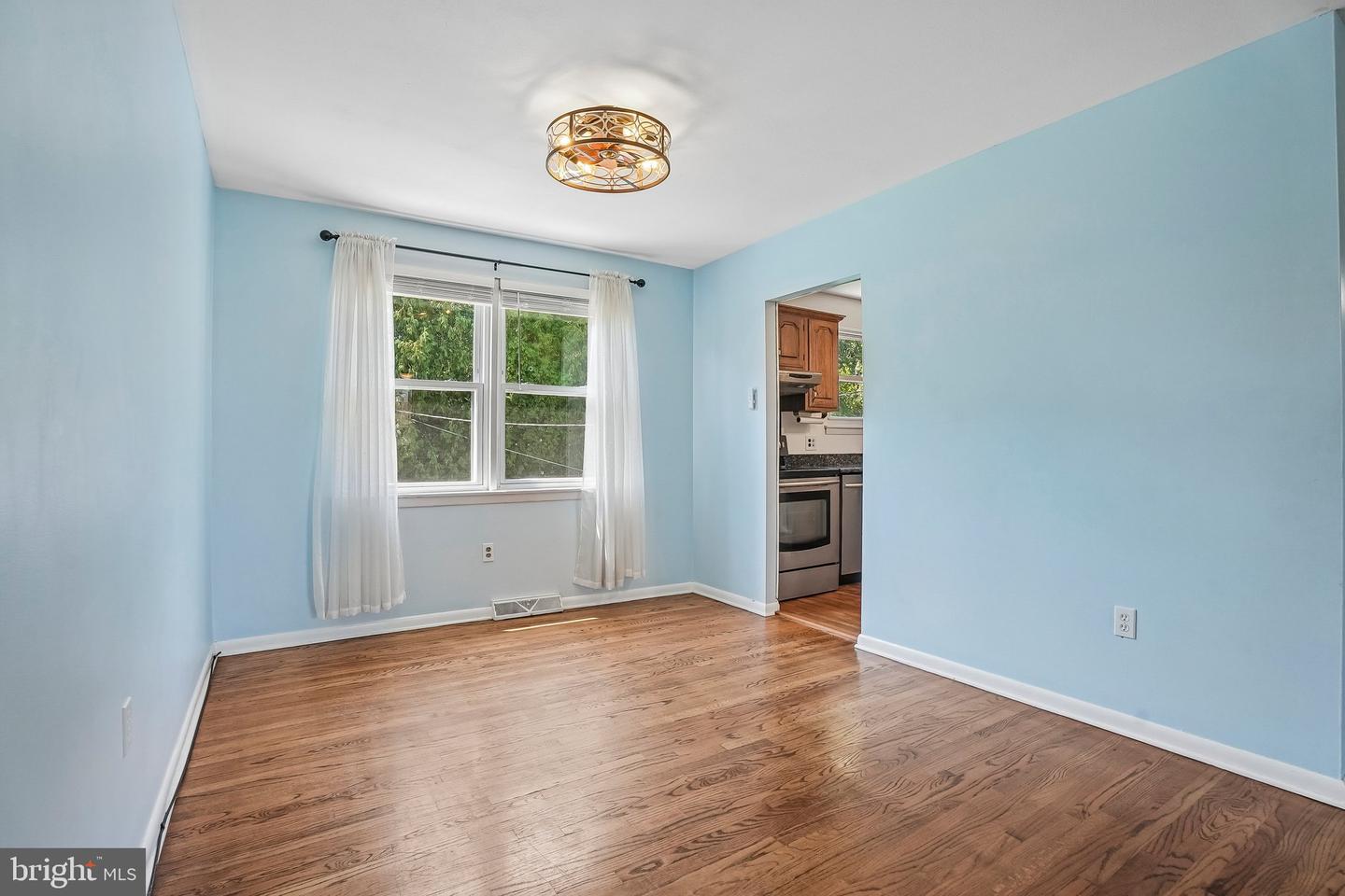 11 Chiming Rd Property Photo 8