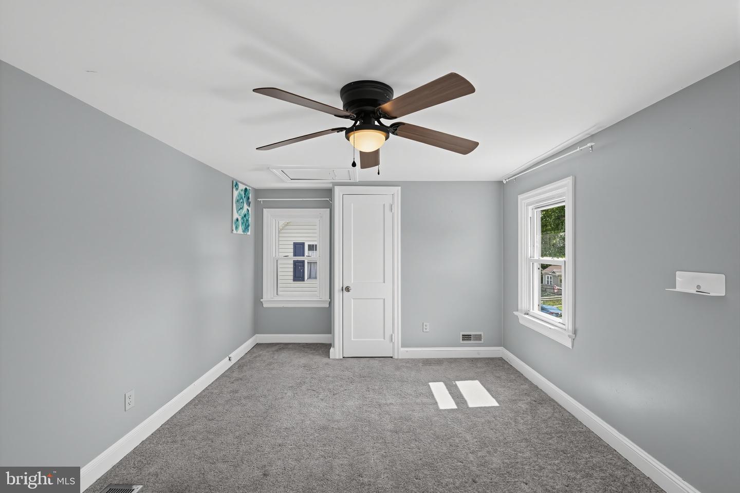 9 Laurel Ave Property Photo 18