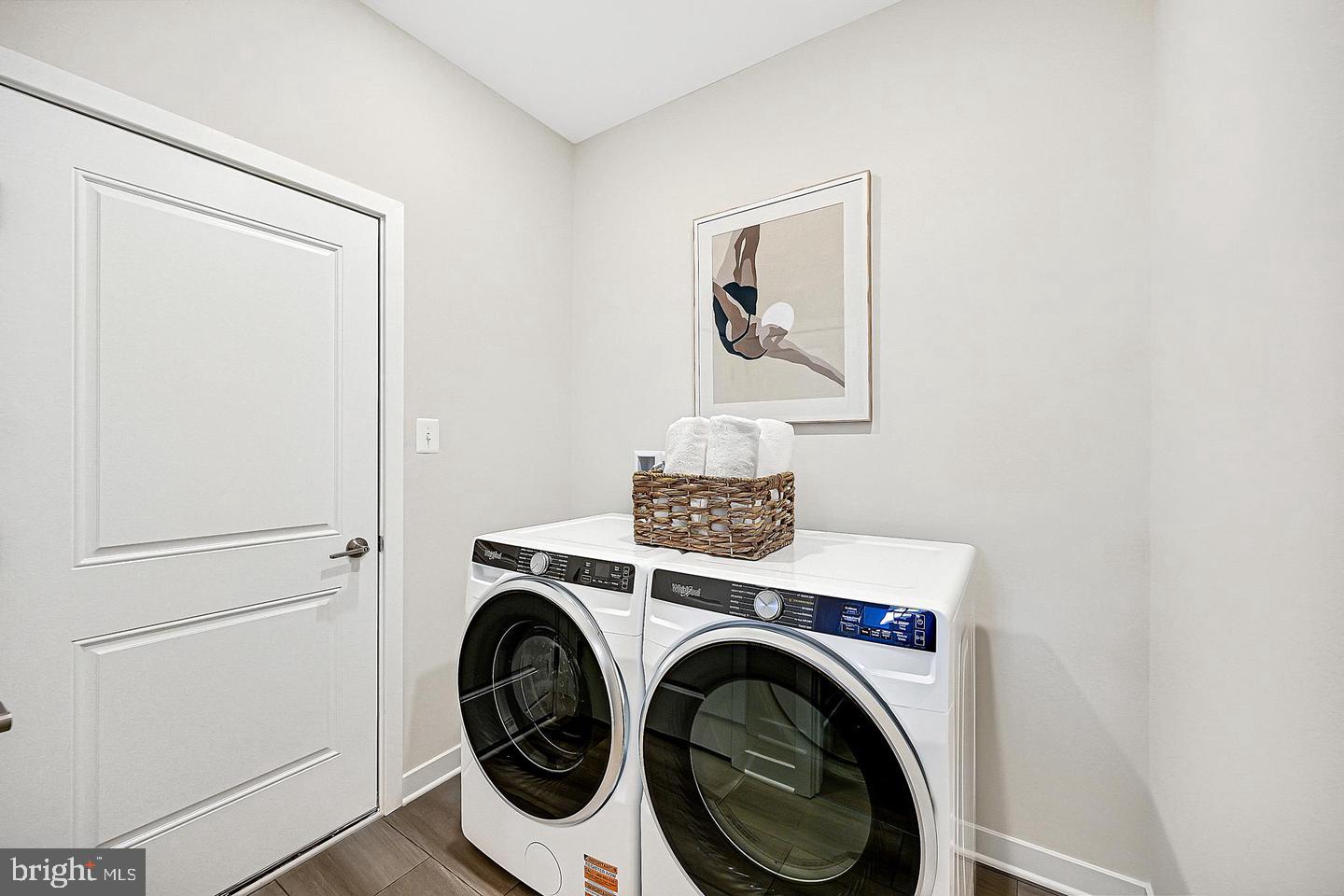 2213 Winchelsea Pkwy Property Photo 58