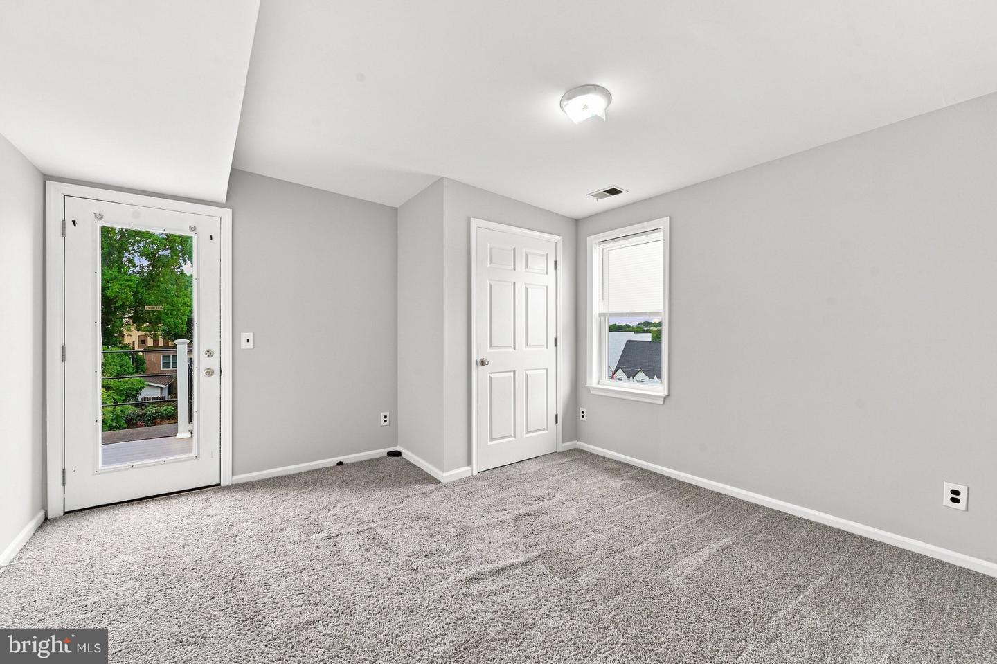 506 9th St #3b Property Photo 10