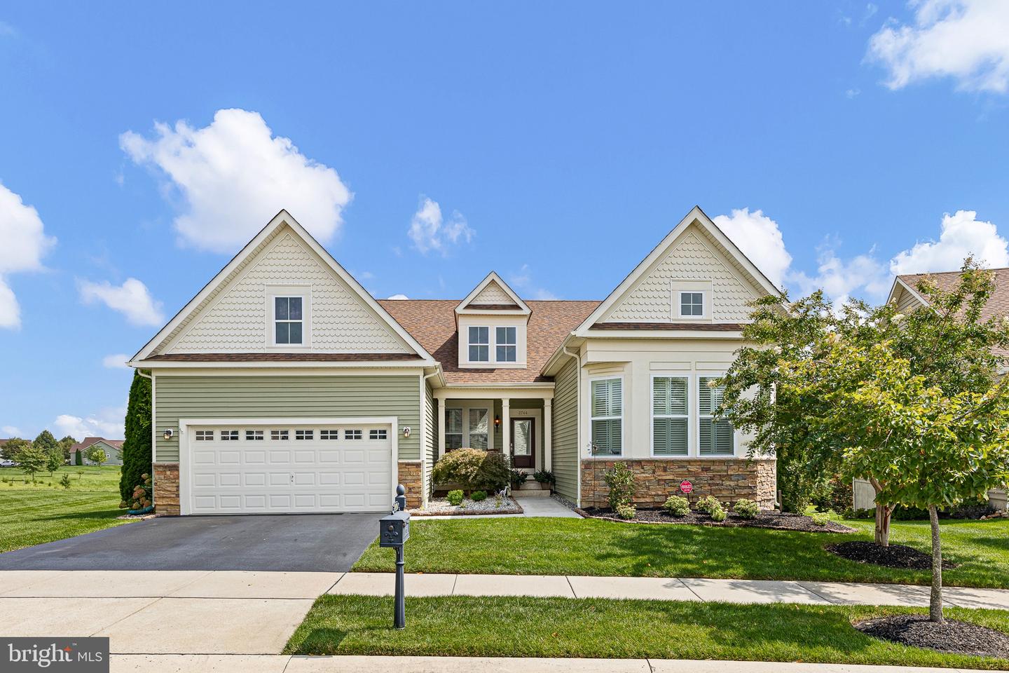 2744 Van Cliburn Cir Property Photo 2