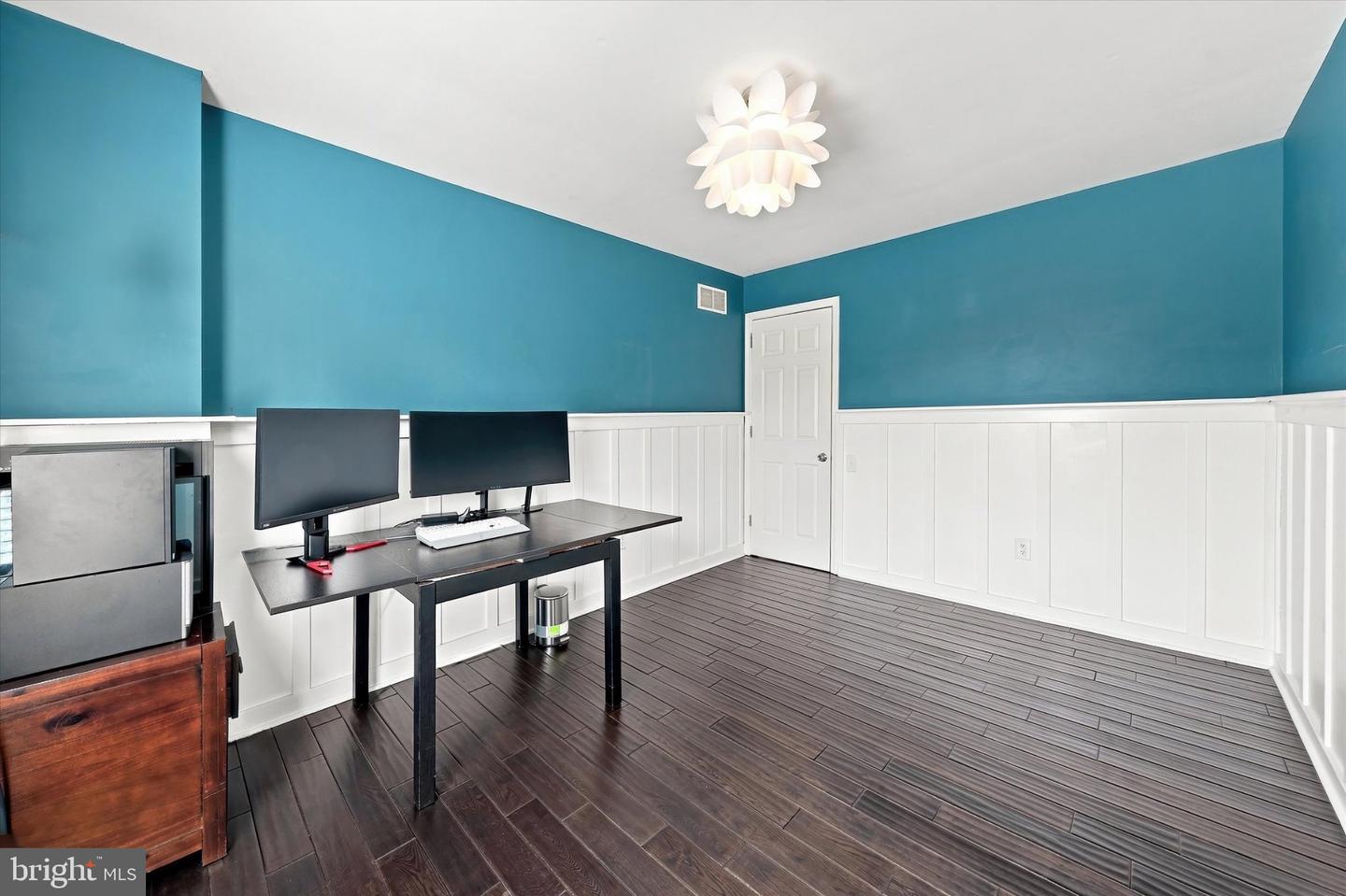 100 Elma Dr Property Photo 32