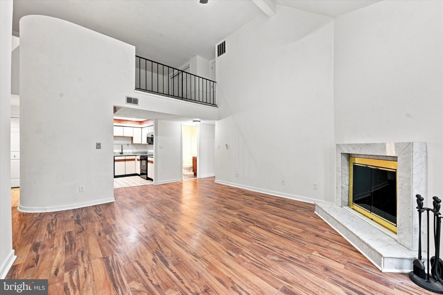 1504 N BROOM ST #19 Property Photo 1